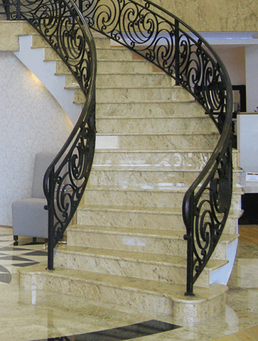 astoria-ivory-gewendelte-betonbelag-treppe.png