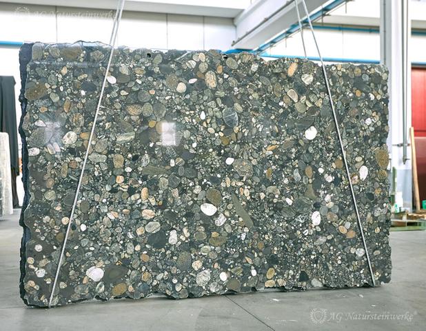 marinace-verde-granit-rohplatte-ag-natursteinwerke.jpg