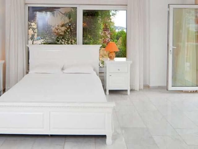 atlantis white marmor.jpg