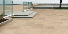 green-quarzite-high-tech-terrassenplatten.jpg